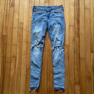 H&M Super Skinny Low Waist Distressed Blue Denim Jeans Women Size 29 / length 32